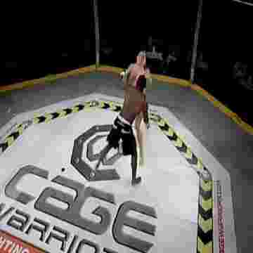 Free Fight : Casimir Bendy et Dave Swann dans le "Cage Warriors"