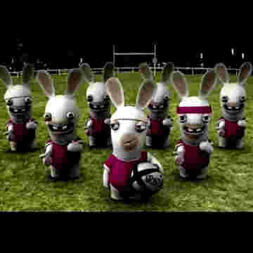 Les lapins crétins vs des footballeurs pro!