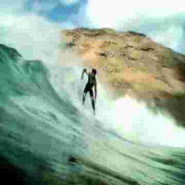 Vincent pro du surf se laisse guider par les grosses vagues