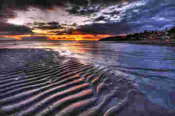 Mer onduleuse un soir d'été