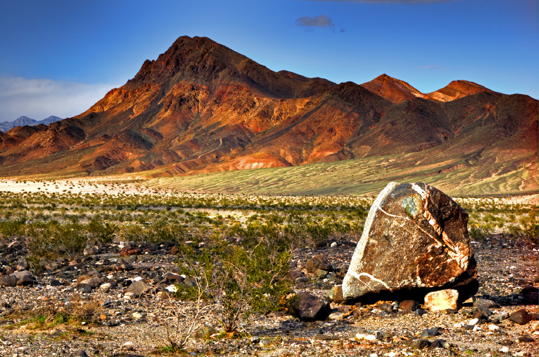 Montagne dans le désert Mojave