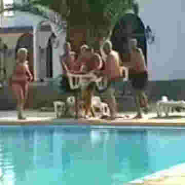 Bêtisier : Les meilleures chutes dans l'eau!